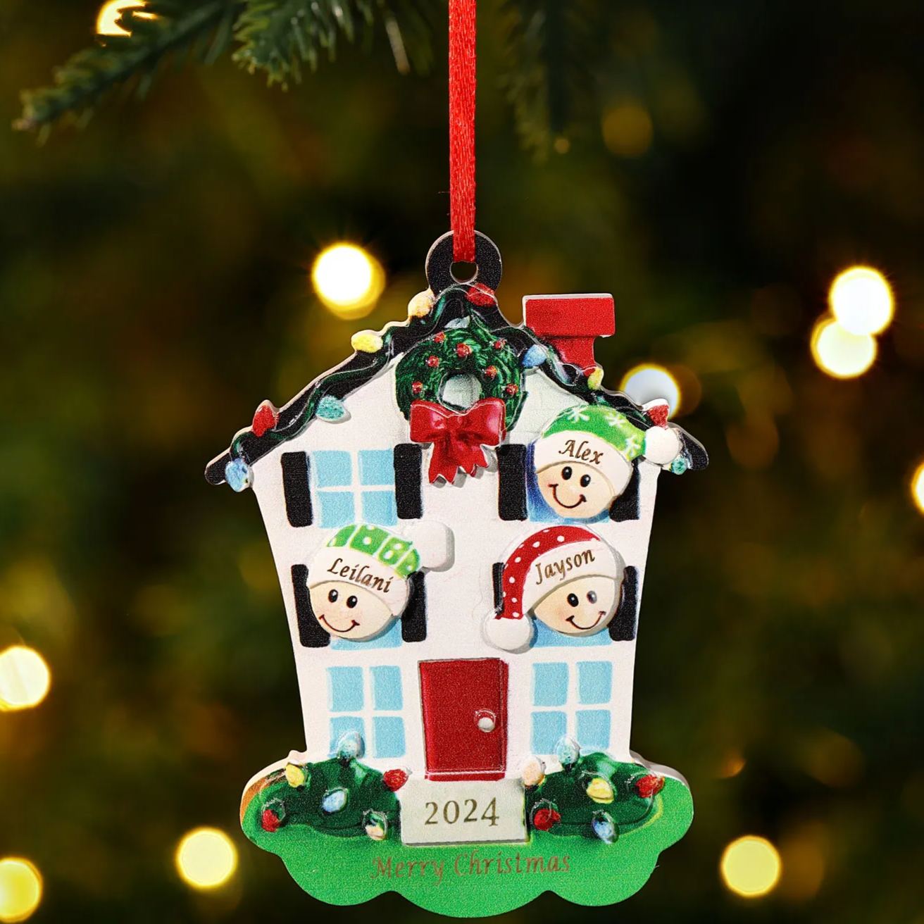 Decorazione Natalizia in Resina Personalizzata - 3 Nomi, 1 Testo & Anno - Casetta di Natale & Personaggi Regalo di Natale per Famiglia | Jessemade