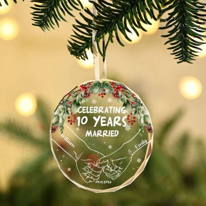 Decorazione Natalizia in Vetro Rotonda Personalizzata - 2 Nomi, 1 Testo e Data, Design Mano nella Mano - Regalo di Natale per Lei/Lui | Jessemade