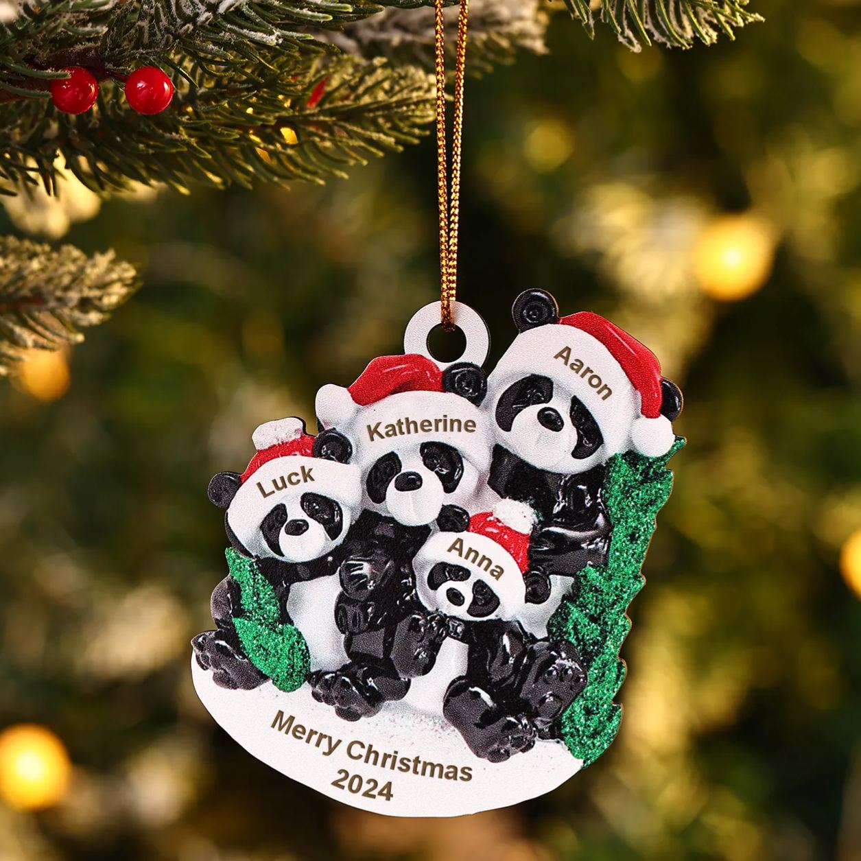 Decorazione Natalizia in Legno con Panda - Personalizza 4 Nomi, 1 Testo e 1 Data - Regalo di Natale per Famiglia | Jessemade
