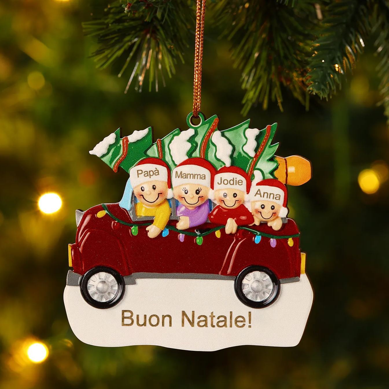 Decorazione Natalizia in Legno Personalizza 4 Nomi e 1 Testo - Design Auto Rossa con Albero, Regalo di Natale per Famiglia | Jessemade