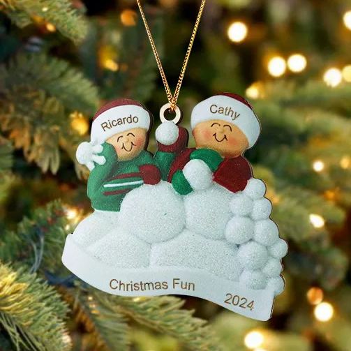 Decorazione Natalizia in Legno Personalizza 2-8 Nomi, 1 Testo e una Data –  Regalo di Natale per Famiglia | Jessemade