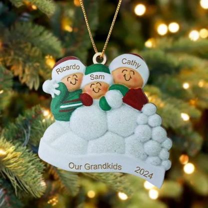 Decorazione Natalizia in Legno Personalizza 2-8 Nomi, 1 Testo e una Data –  Regalo di Natale per Famiglia | Jessemade