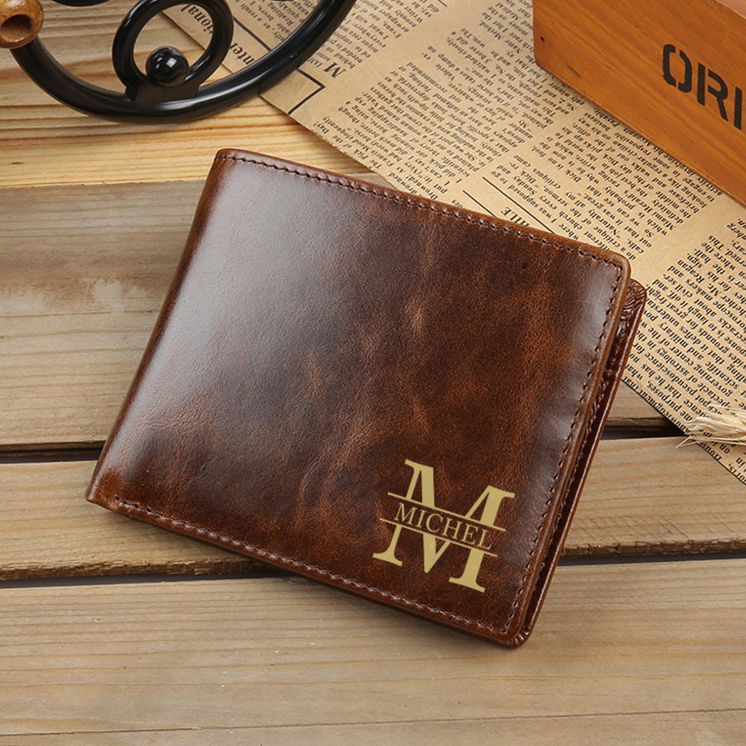 Portafoglio bifold da uomo in vera pelle personalizzato