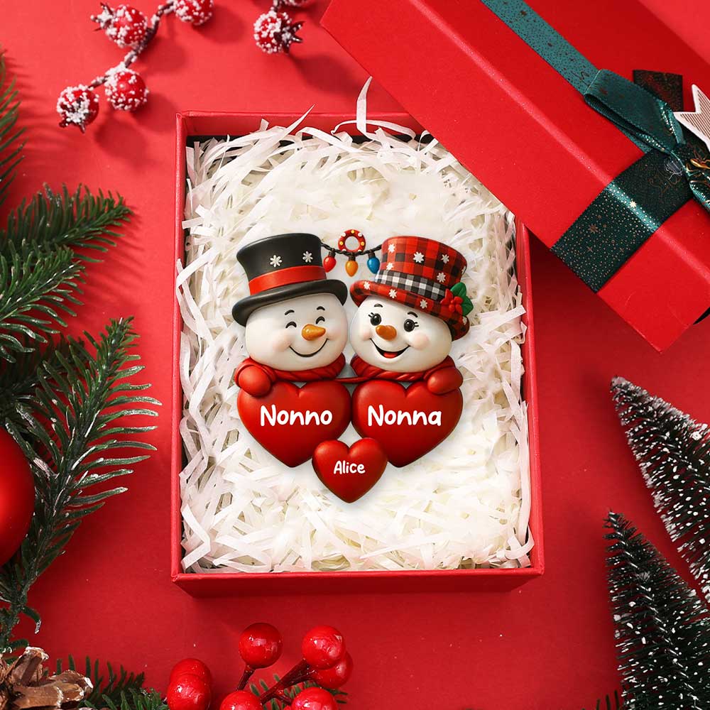 Decorazione per l'albero di Natale con pupazzi di neve personalizzata con i nomi della famiglia