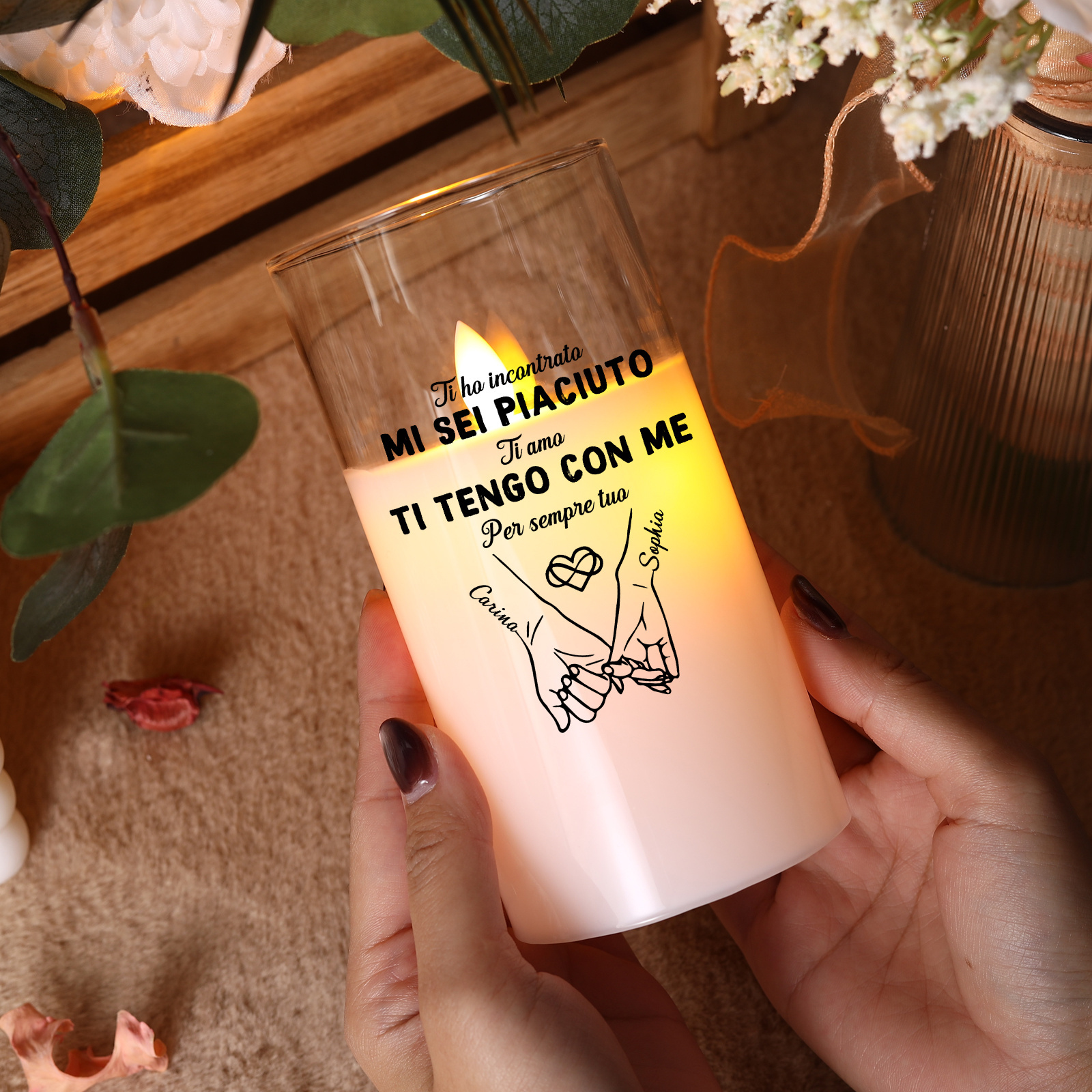 Candela LED Personalizzata con Nomi in Vetro – Regalo Romantico per Coppia