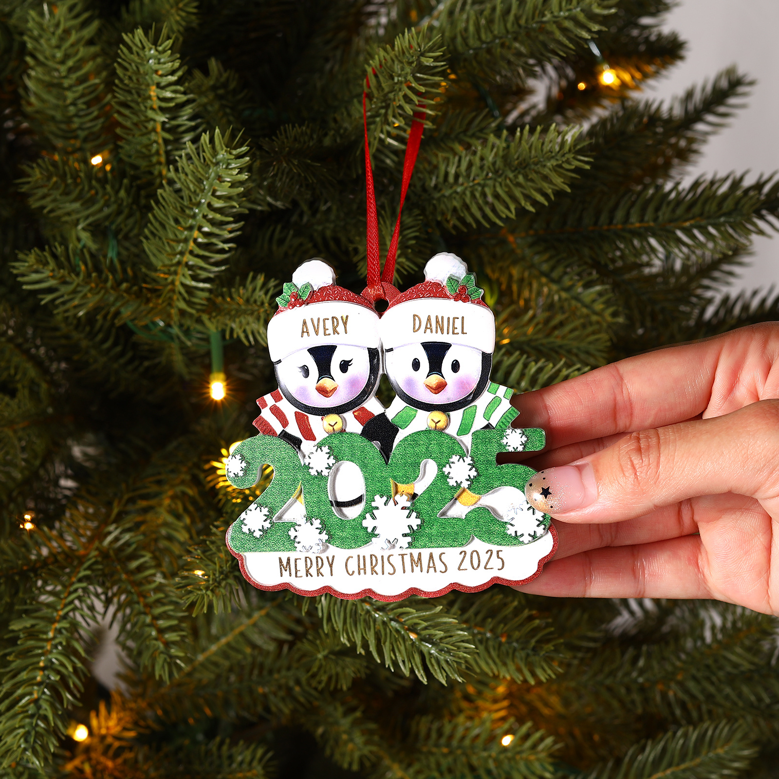 Addobbo natalizio personalizzato con famiglia di pinguini 2025