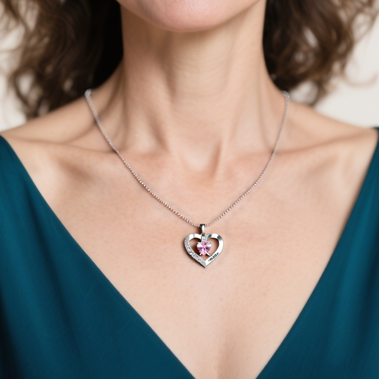 Collar para mujer de corazón con 1 nombre y 1 piedra de nacimiento personalizados | Jessemade