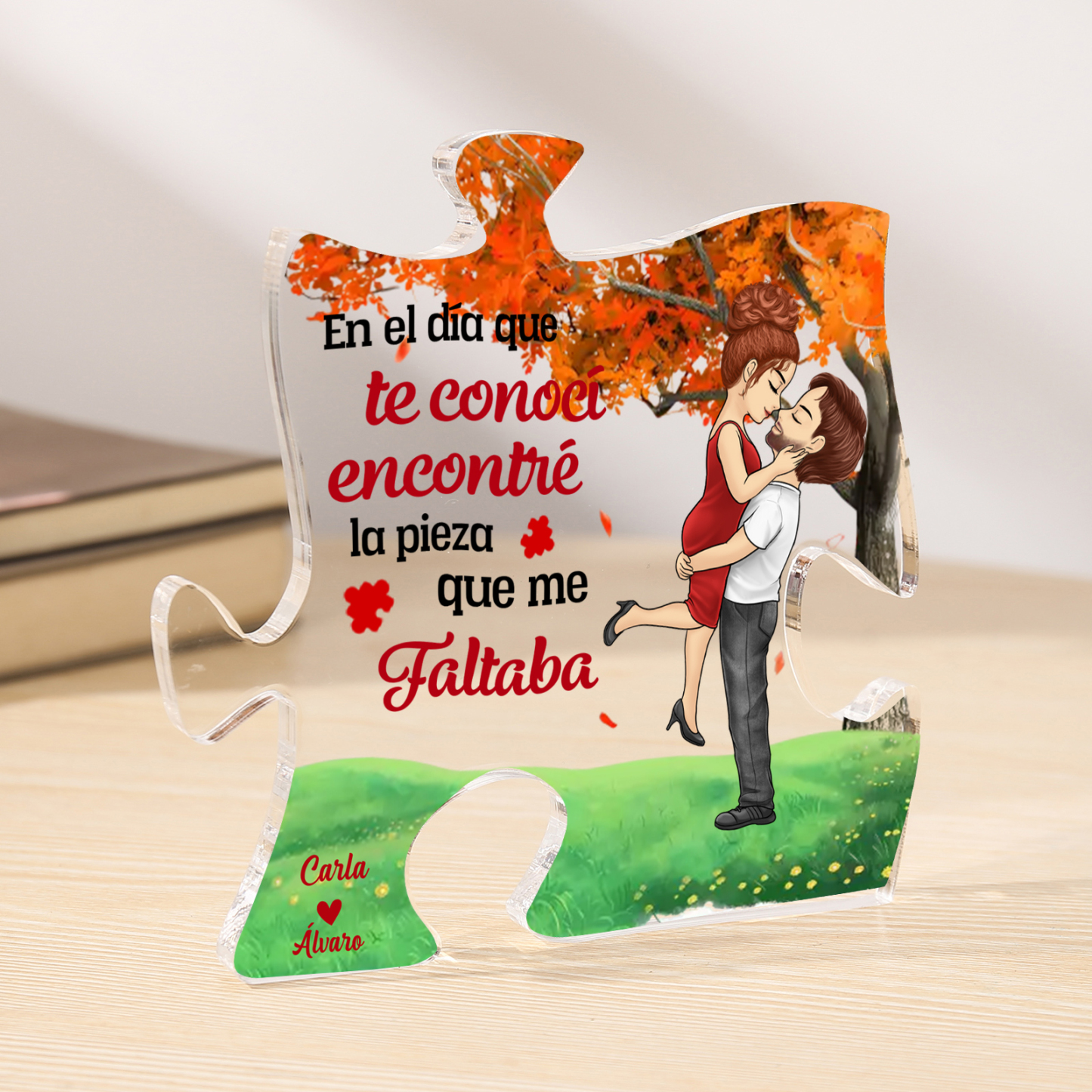 Placa de acrílico en forma de corazón con 2 nombres, año y figuras personalizados