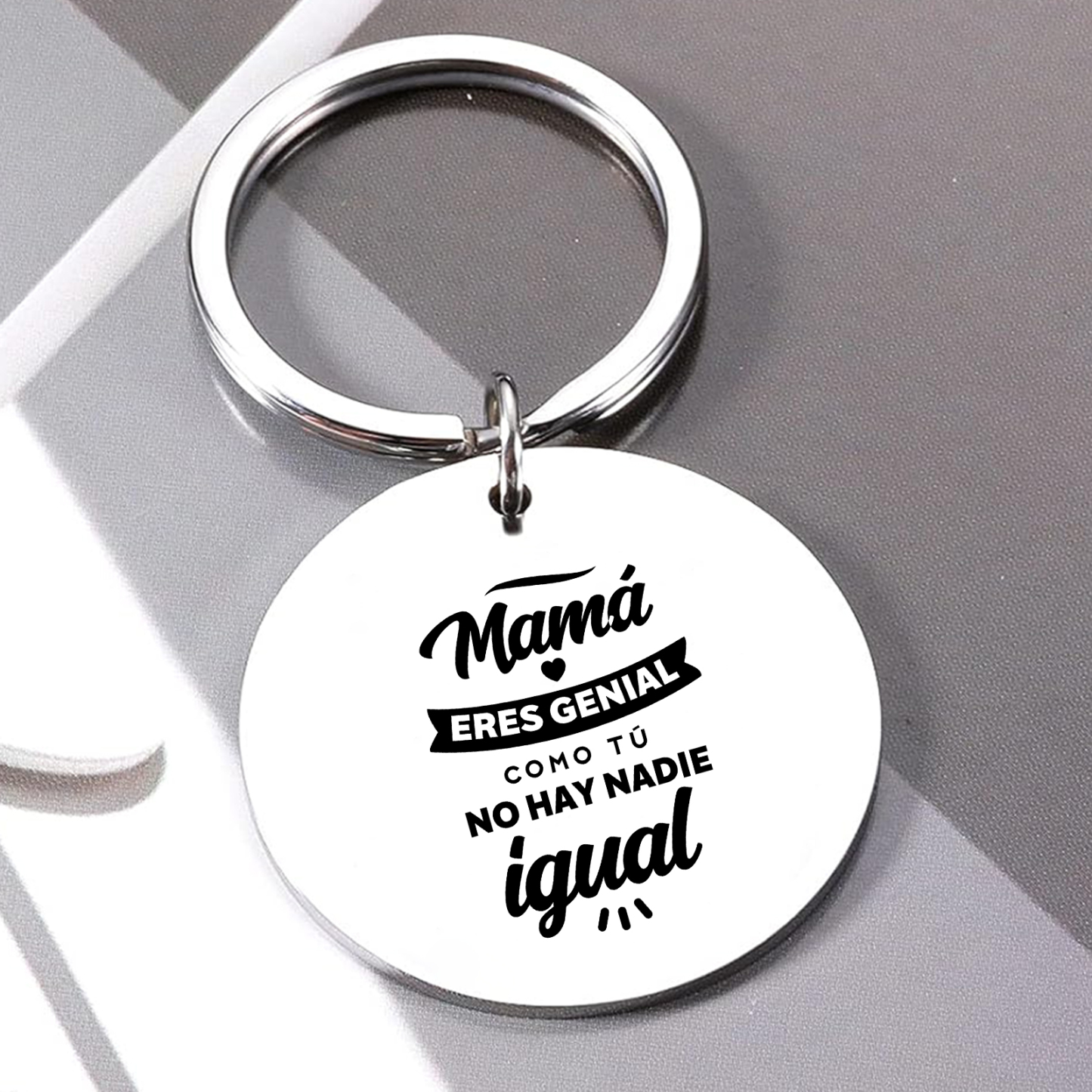 A mi mamá - Llavero de placa redonda "Mamá eres genial como tú no hay nadie igual"