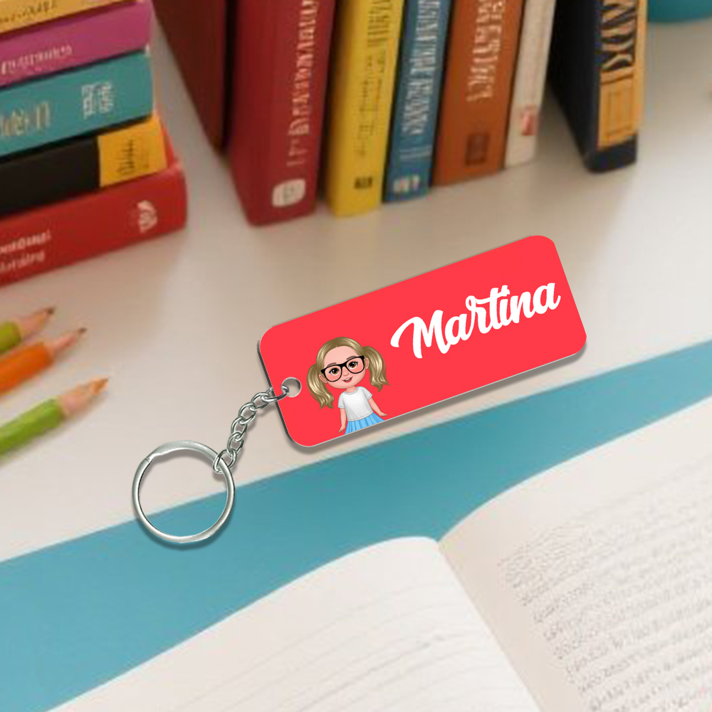 Llavero con nombre personalizado – Regalo práctico vuelta a la escuela