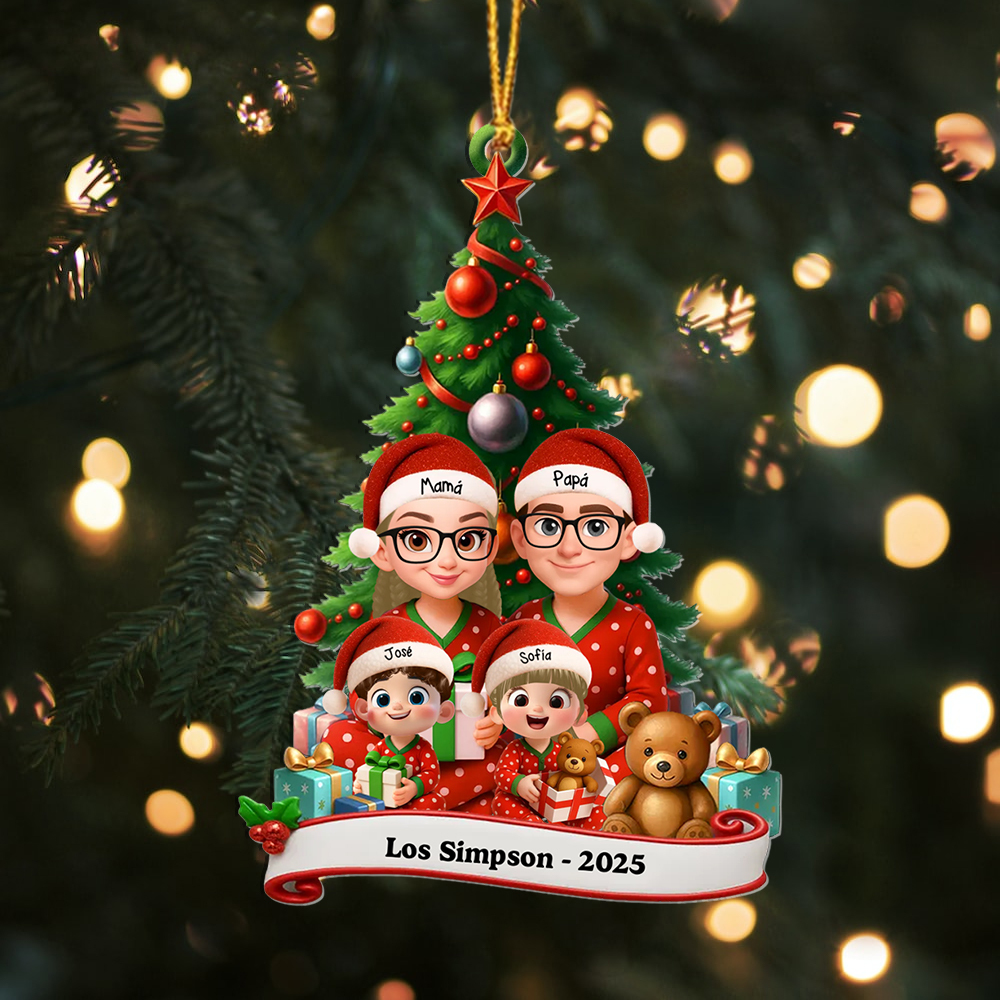 Adorno para árbol de Navidad personalizado - familia caricatura con pijamas navideños, nombres y año | Jessemade