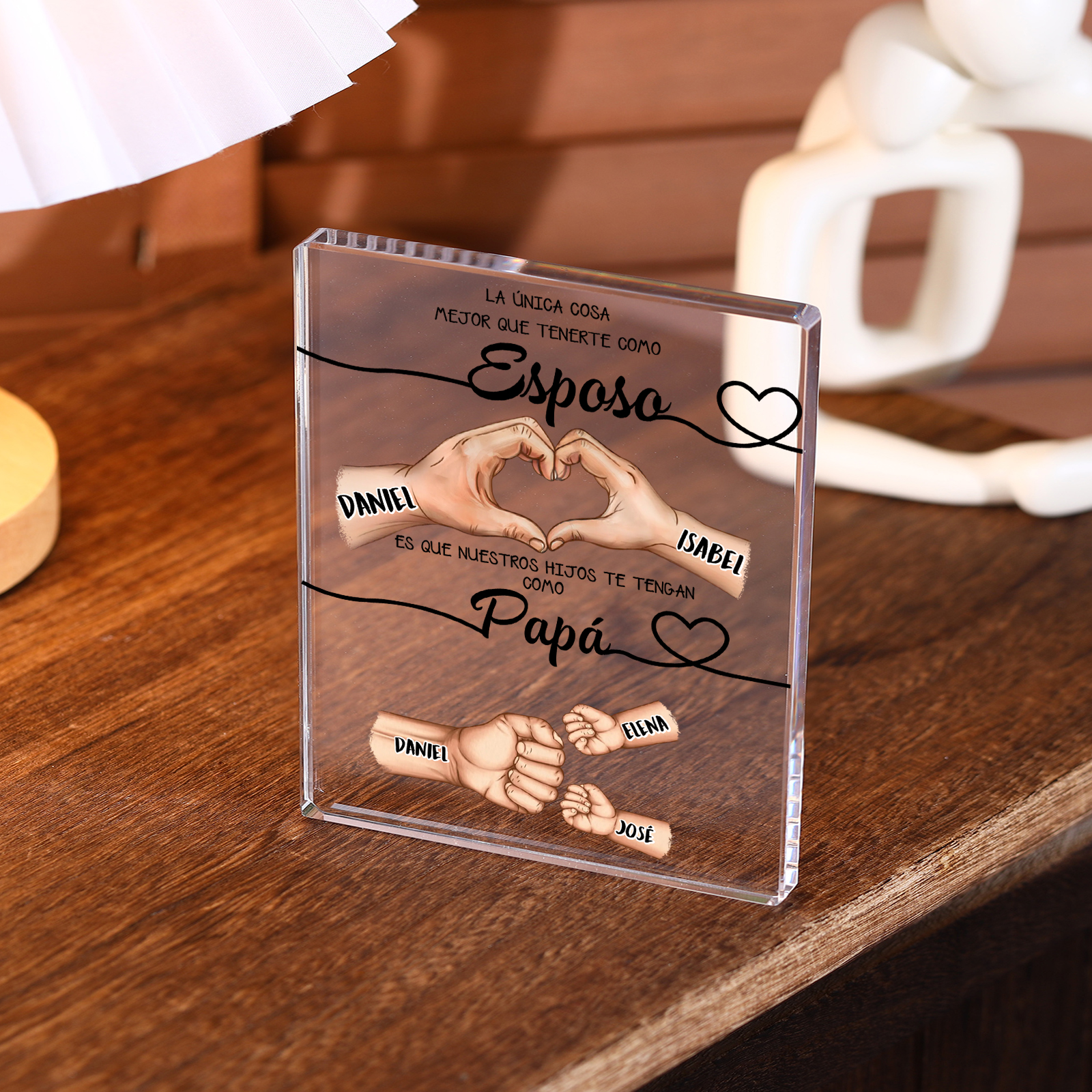 Placa acrílica familiar personalizada con corazón y puño para papá
