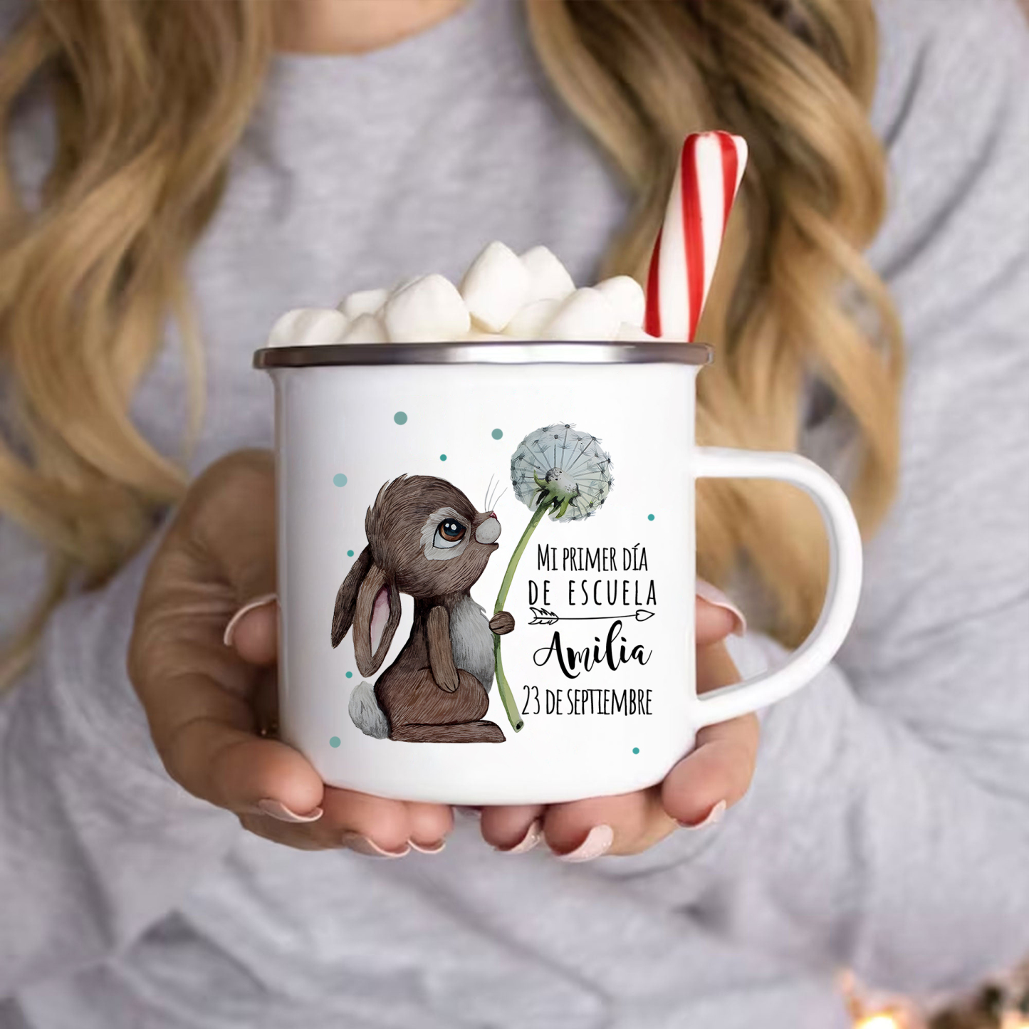 Vuelta al cole-Taza para niños "conejita" con 1 nombre y fecha personalizados