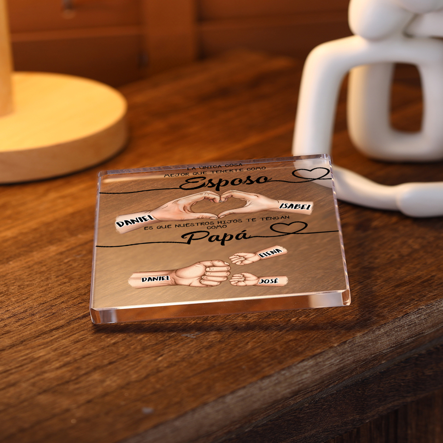 Placa acrílica familiar personalizada con corazón y puño para papá