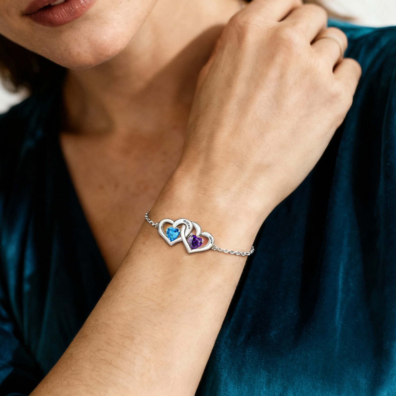 Pulsera para mujer de corazones ajustable 2 nombres y 2 piedras de nacimiento personalizados