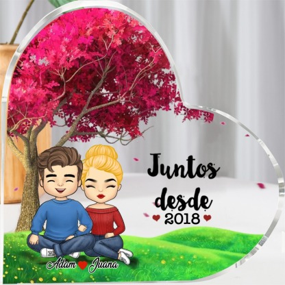 Placa de acrílico en forma de corazón con 2 nombres, año y figuras personalizados