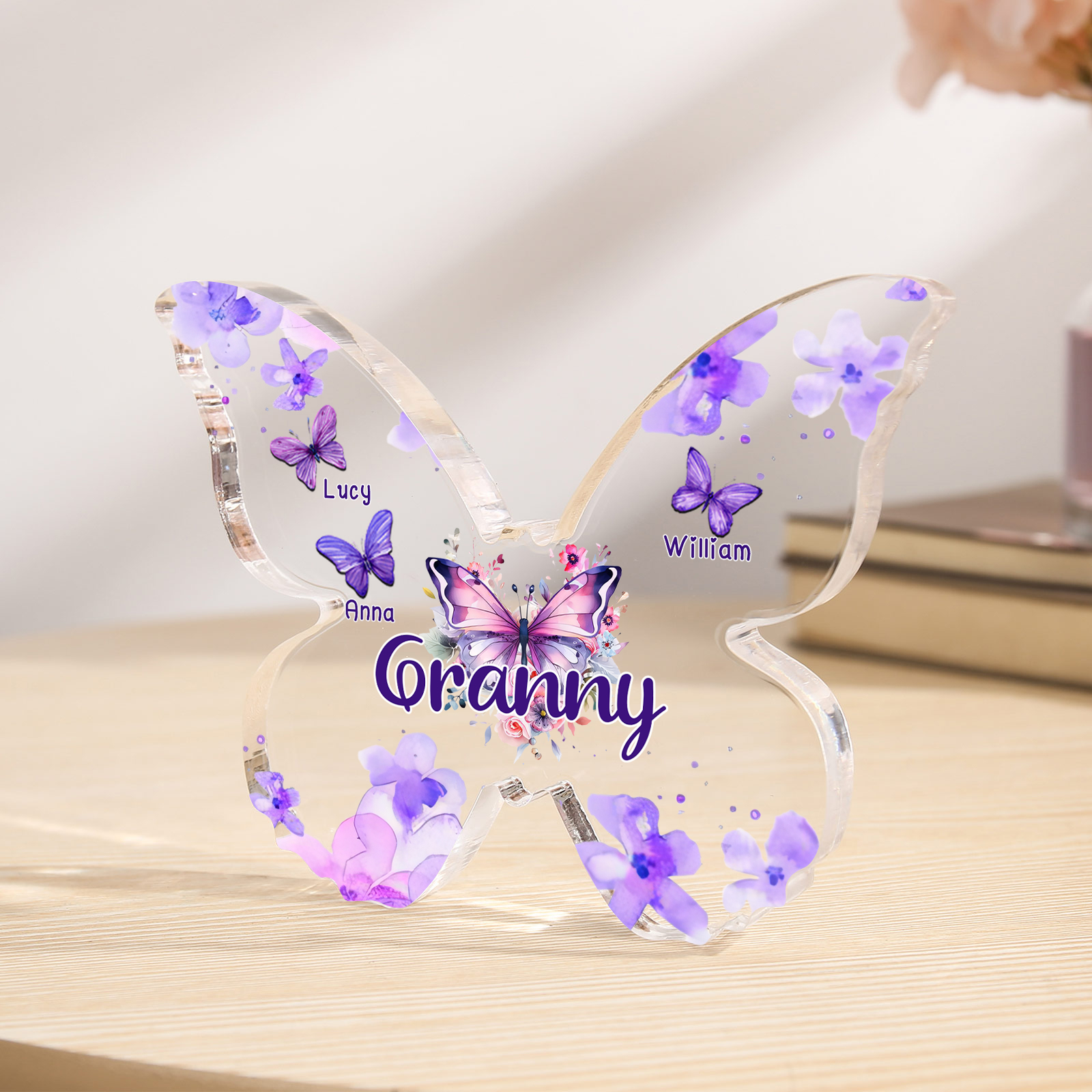 A mi mamá/abuela-Placa de acrílico "Mariposas" en forma de mariposa 3 nombres y 1 texto personalizados-Jessemade ES