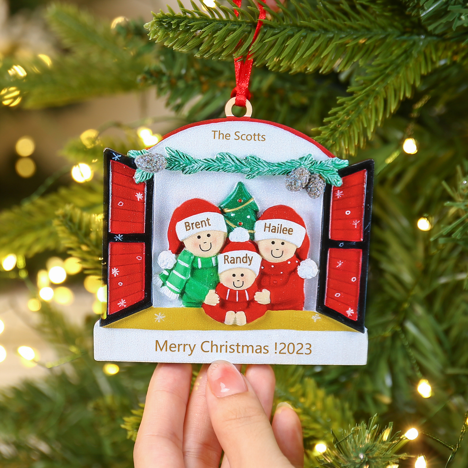 Navidad-Ornamento muñecos navideño de madera familia de 3 y 2 textos y año personalizados adorno del árbol-Jessemade ES