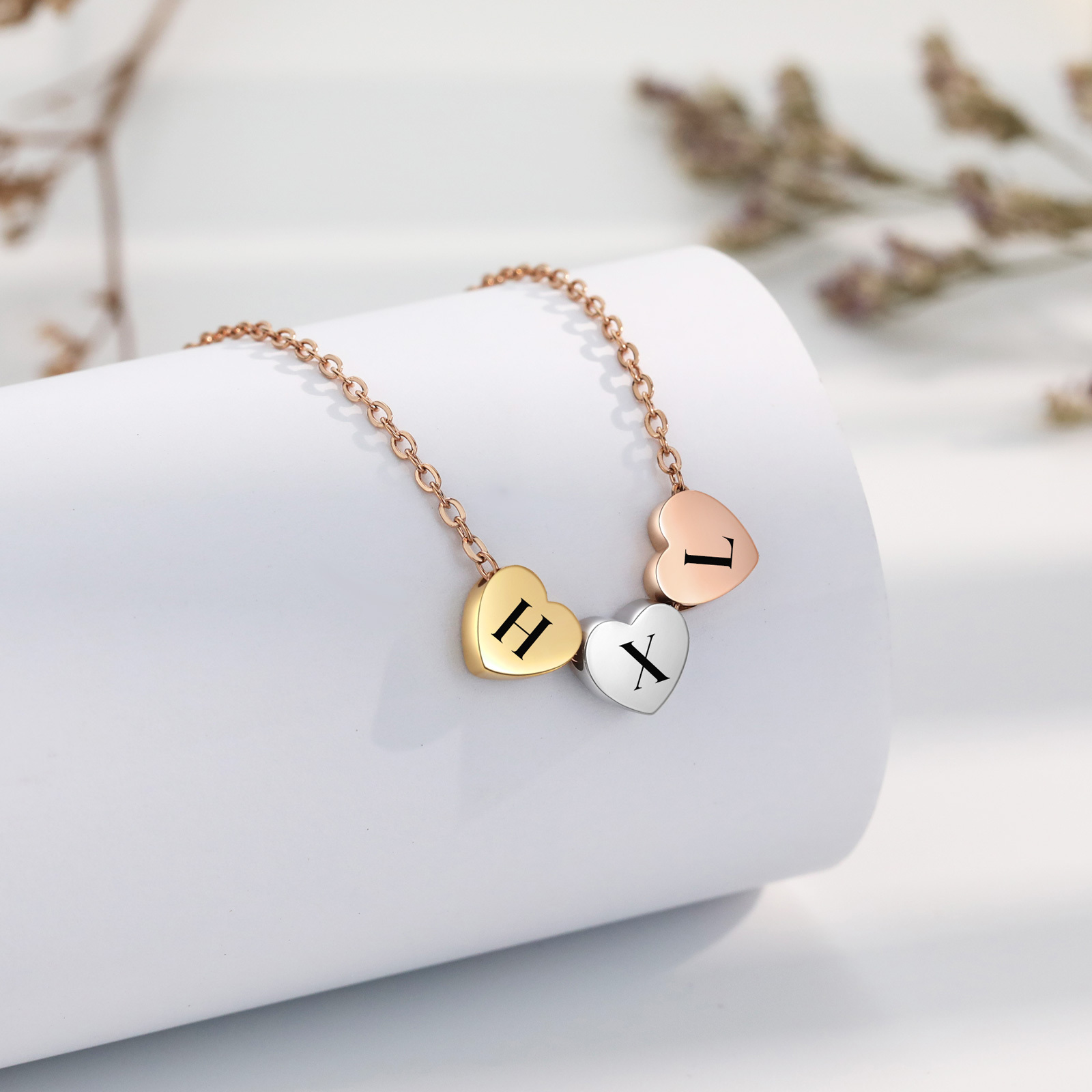 Collar de corazones personalizado con 3 letras-Jessemade ES