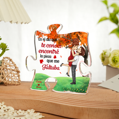 Placa de acrílico en forma de rompecabezas para pareja con 2 nombres y figuras personalizados | Jessemade