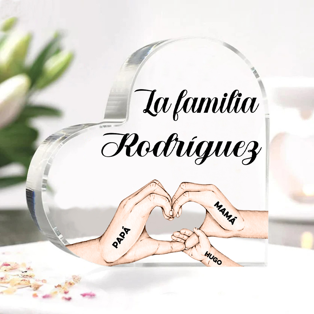 Placa de acrílico en forma de corazón mano a mano con 1 texto y 3 nombres personalizados-Jessemade ES
