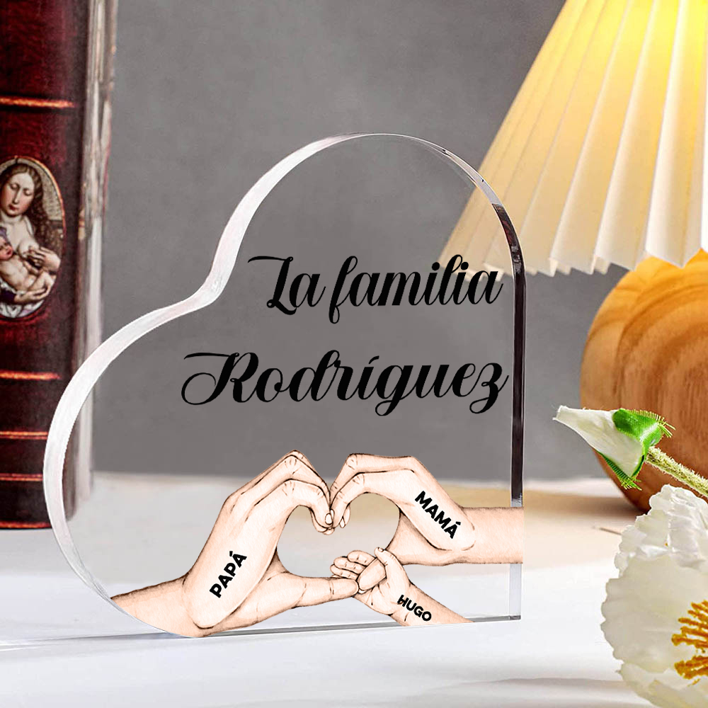 Placa de acrílico en forma de corazón mano a mano con 1 texto y 3 nombres personalizados-Jessemade ES
