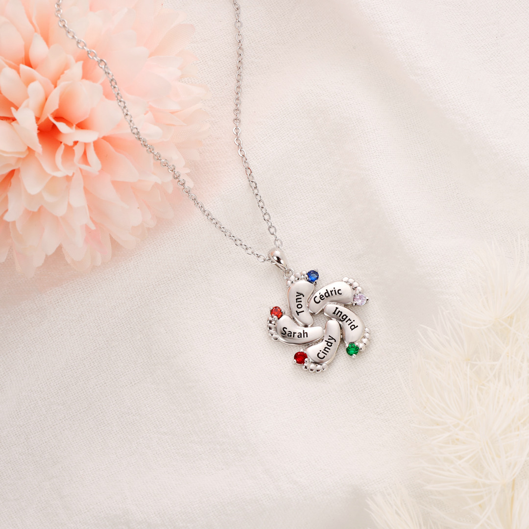 Collar con 5 nombres y 5 piedras de nacimiento personalizados en pies de bebé-Jessemade ES