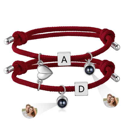Pulsera de cuerda para pareja personalizada con 2 letras con proyección de foto y dije de corazón magnético-Jessemade ES