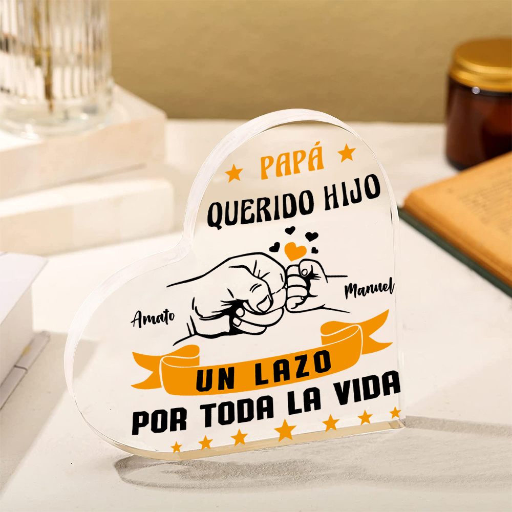Placa de acrílico en forma de corazón puño con puño papá e hijo con 2 nombres personalizados-Jessemade ES