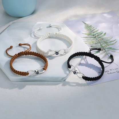 Pulsera con proyección de foto en color con dije de lazo y 3 colores de cuerda ajustable-Jessemade ES