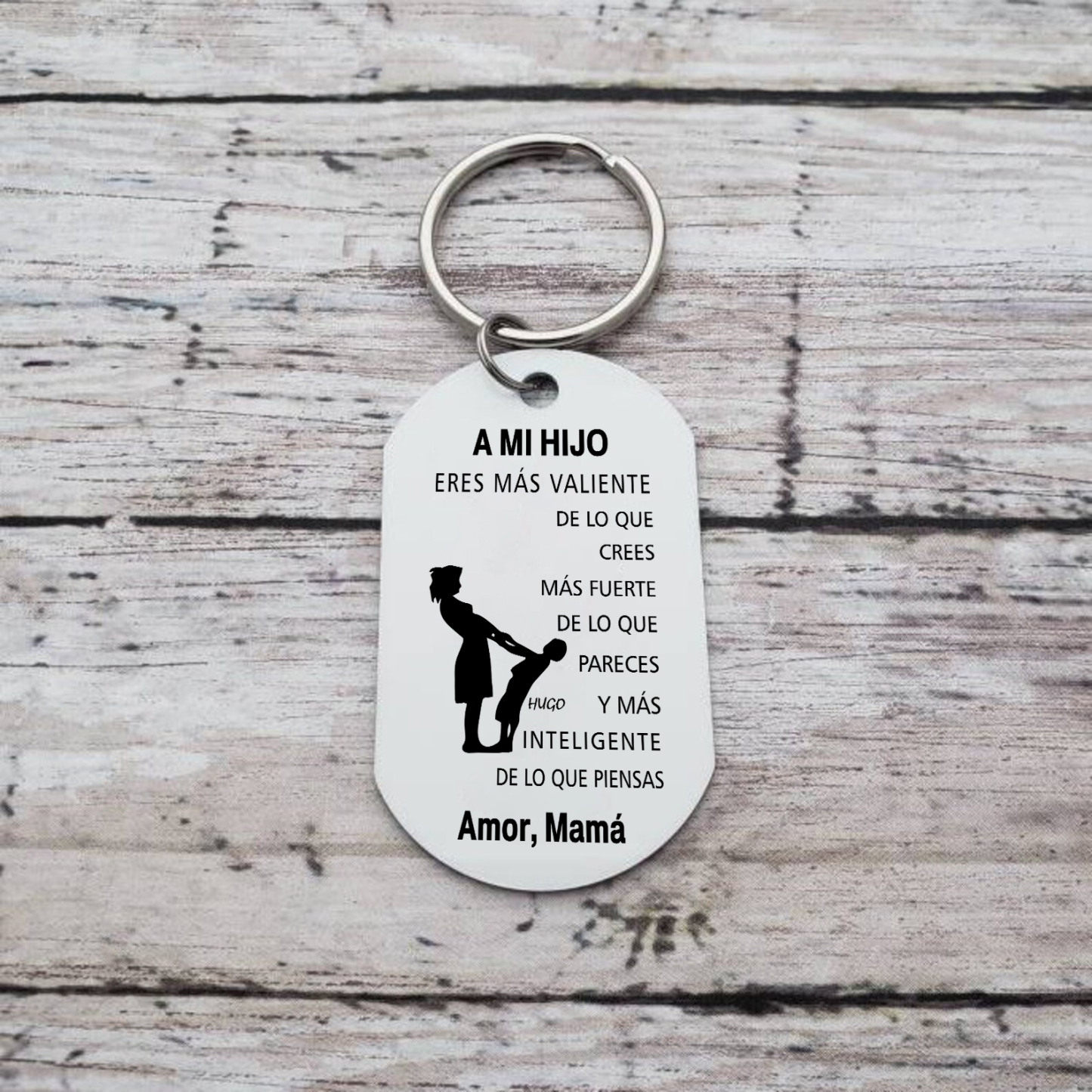 A mi hijo-Llavero de placa "Eres más valiente de lo que crees" de mamá personalizado con 1 nombre-Jessemade ES