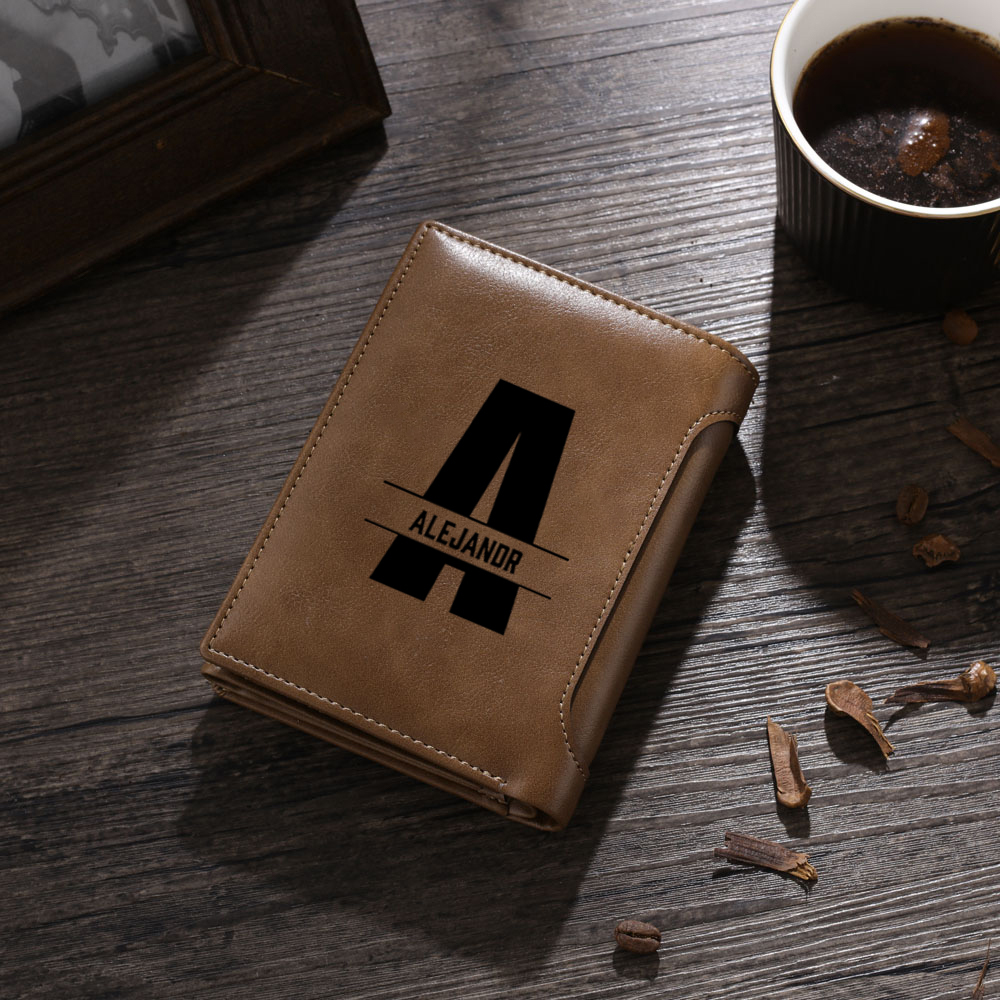 Cartera de Hombre Personalizada con Nombre y Diseño de Puño – Regalo Emotivo y Práctico para Papá, Esposo o Abuelo