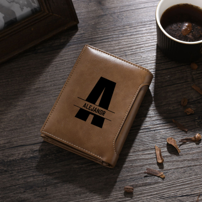 Cartera de Hombre Personalizada con Nombre y Diseño de Puño – Regalo Emotivo y Práctico para Papá, Esposo o Abuelo