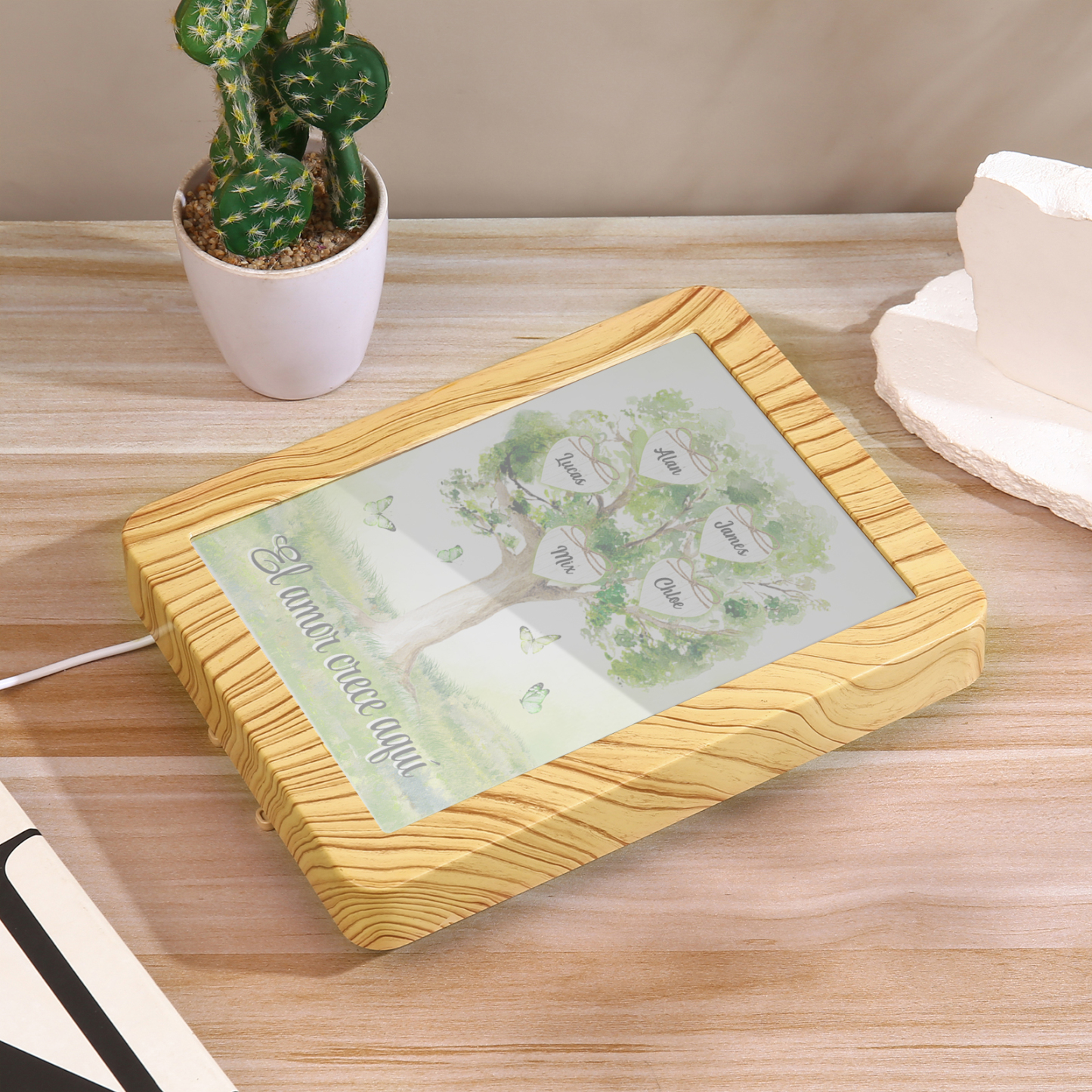 Marco/Espejo con LED Multifuncional Árbol de la Vida 2-8 Nombres Personalizados con 1 Texto-Jessemade ES