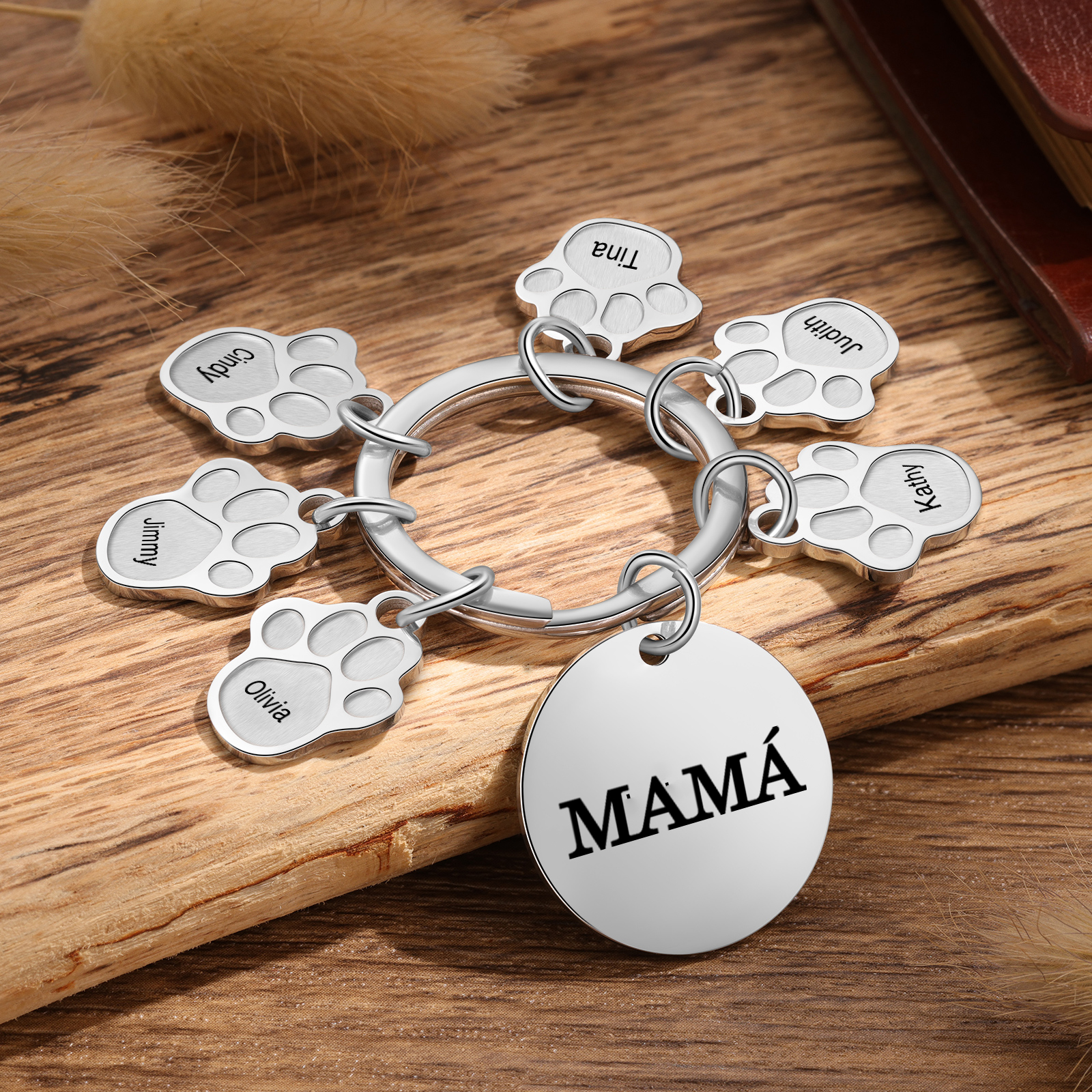 A mi familia - Llavero con 6 nombres personalizados en patas con texto-Jessemade ES