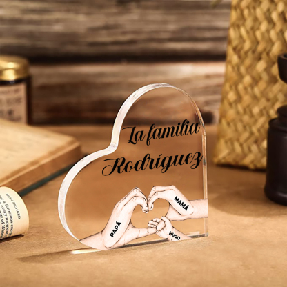 Placa de acrílico en forma de corazón mano a mano con 1 texto y 3 nombres personalizados-Jessemade ES