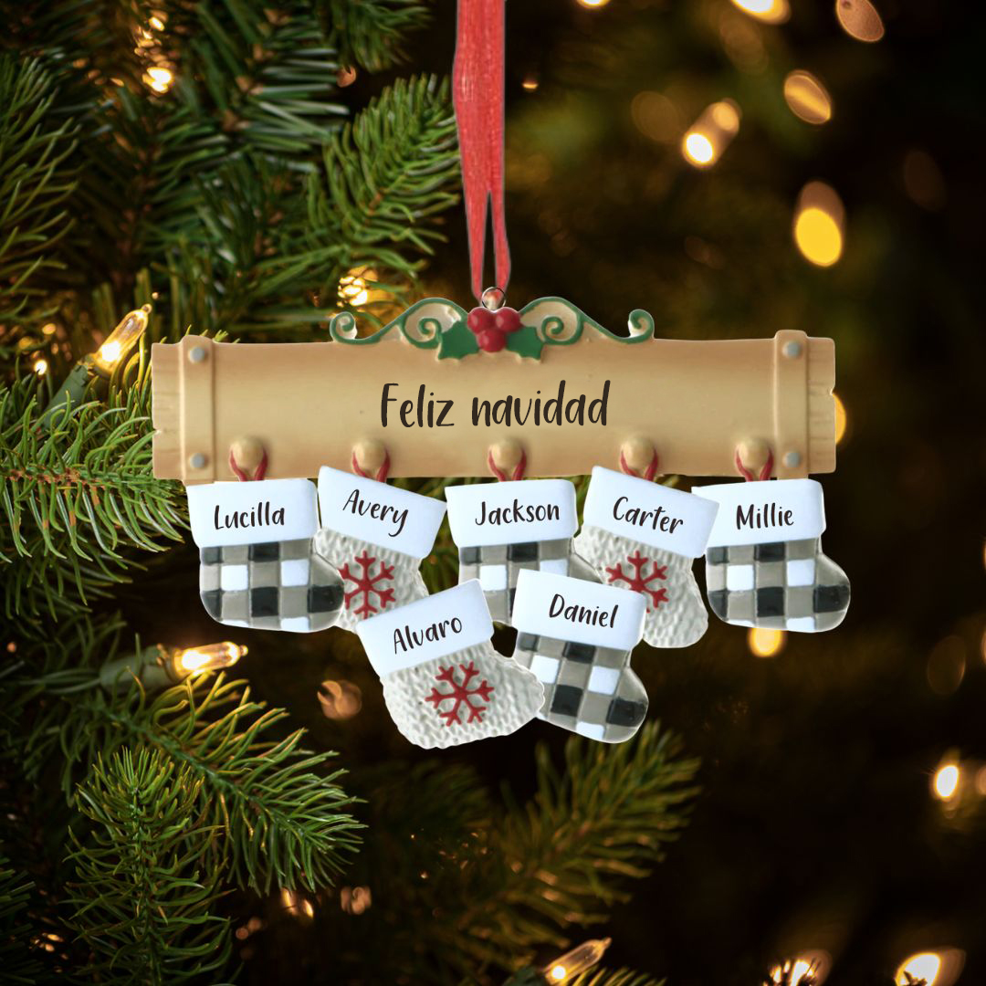 Navidad-Ornamento muñecos navideño de madera calcetines 7 nombres y 1 texto personalizados adorno del árbol-Jessemade ES