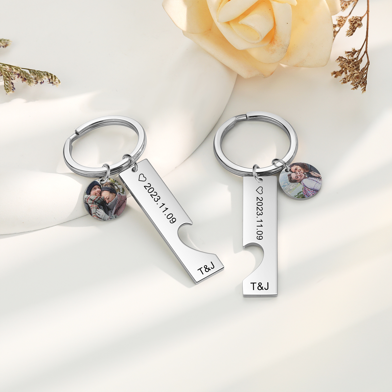 Llavero para pareja corazón encajado 2 letras personalizadas con fecha dije de foto-Jessemade ES