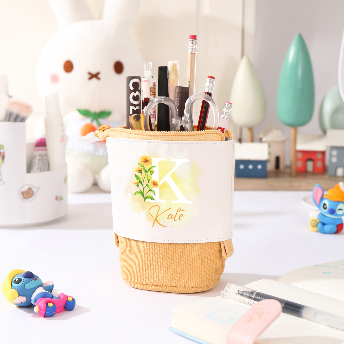 Estuche personalizado con nombre, letra y flor de nacimiento con diseños coloridos para niños