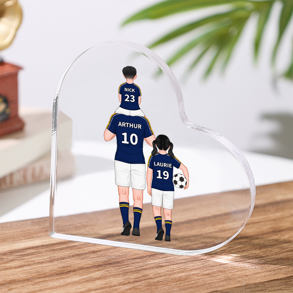 Placa de acrílico en forma de corazón fútbol con 2-4 nombres y números personalizados