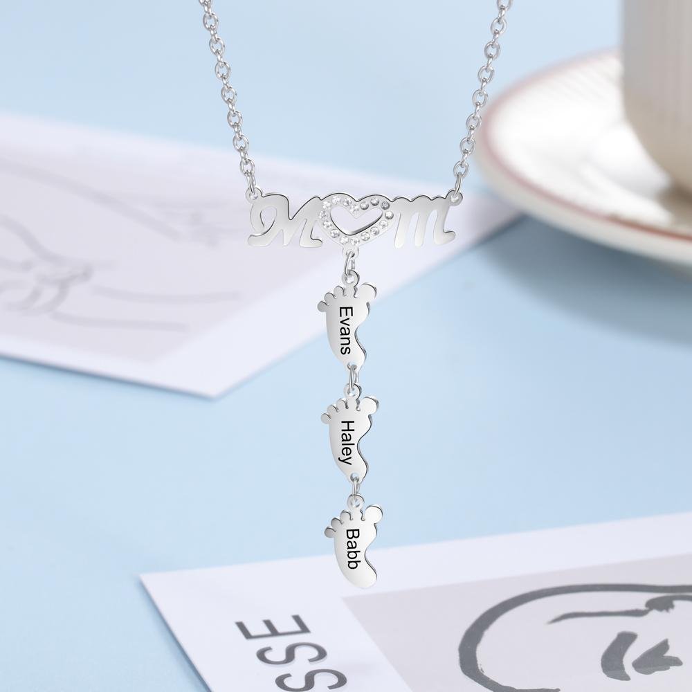 Collar "MoM" con colgante de huellas personalizadas con 4 nombres-Jessemade ES