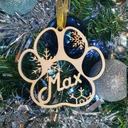 Ornamento navideño de pata de perro con 1 nombre personalizado