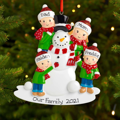 Muñeco Ornamento Navideño 4 Nombres y Texto Personalizados  Adorno de Madera