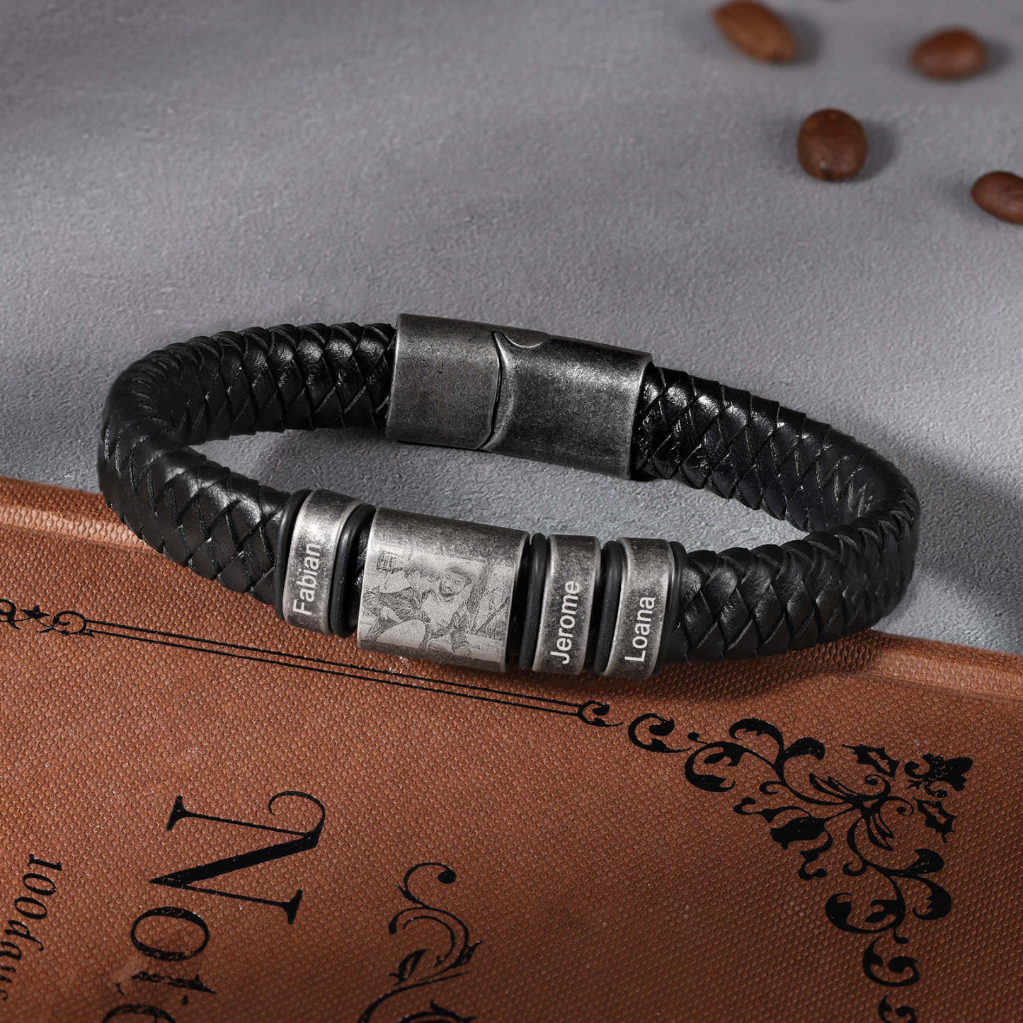 Pulsera 2-5 Nombres en Aros y Foto en Placa Personalizados de Cuero Trenzado