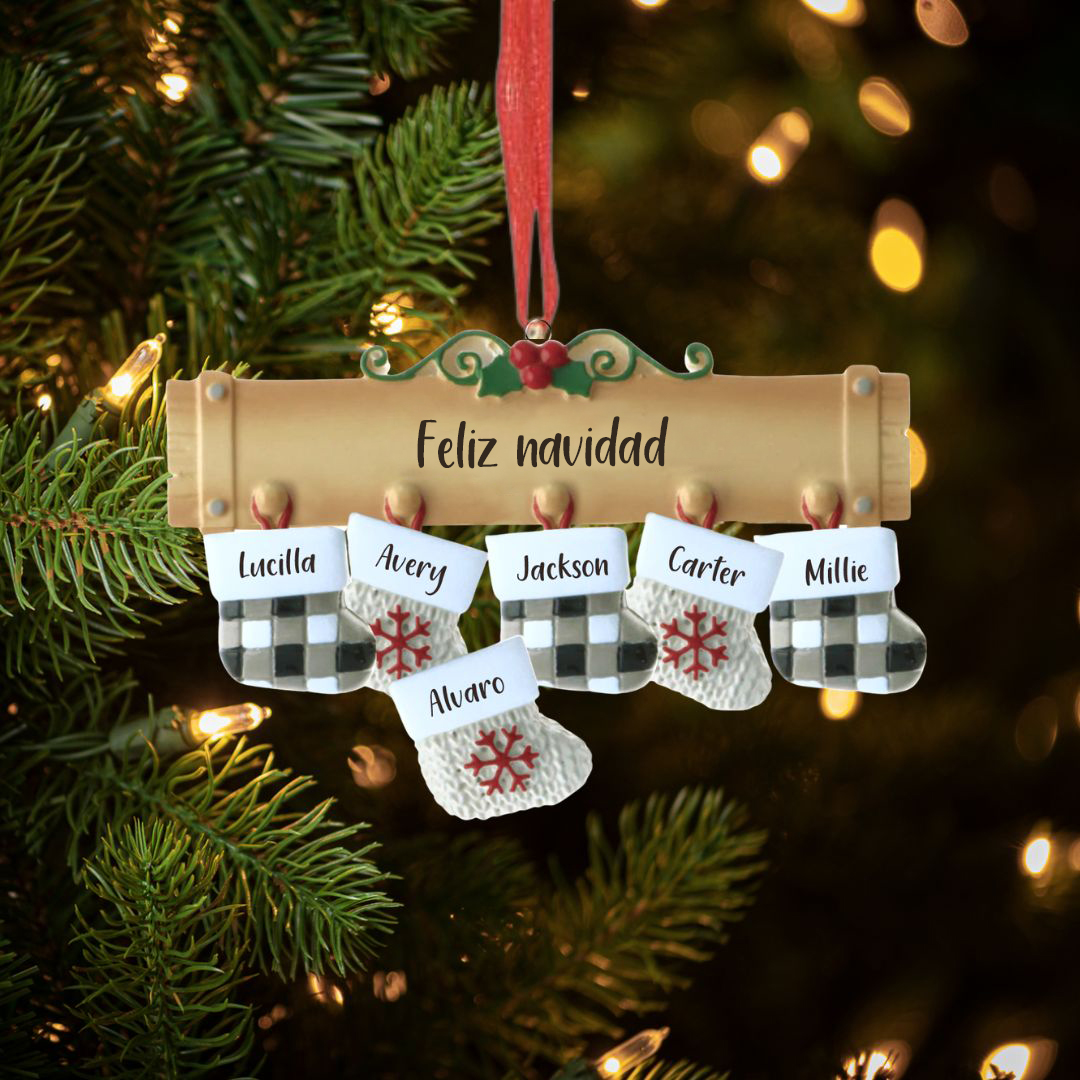 Navidad-Ornamento muñecos navideño de madera calcetines 6 nombres y 1 texto personalizados adorno del árbol-Jessemade ES