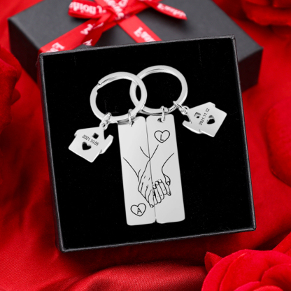 Llavero para pareja mano a mano 2 letras personalizadas con fecha-Jessemade ES