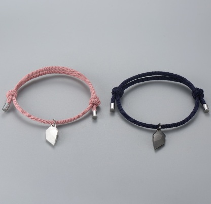 Pulseras de cuerda personalizadas con 2 letras para pareja con dije de corazón magnético | Jessemade