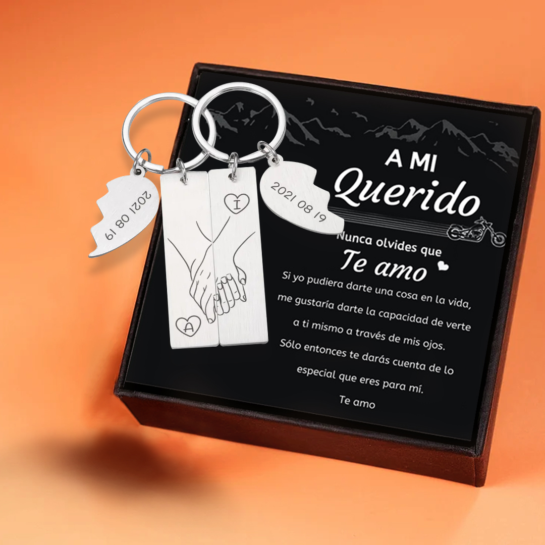 Llaveros para Pareja Personalizados con Letras, Fecha y Diseño Mano con Mano | Jessemade ES