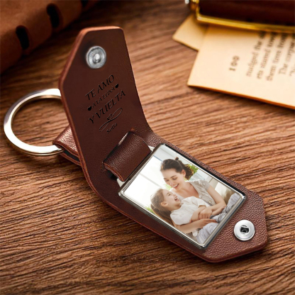 A mi mamá - Llavero de cuero personalizado con 1 foto y nombres-Jessemade ES