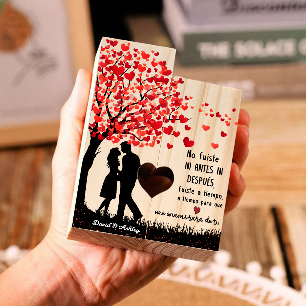 Candelero de siluetas de pareja de madera de dos piezas sin candela con 1 texto personalizado-Jessemade ES